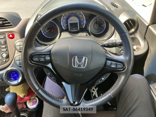 Honda FIT SHUTTLE HYBRID 2012-03 8073785-19