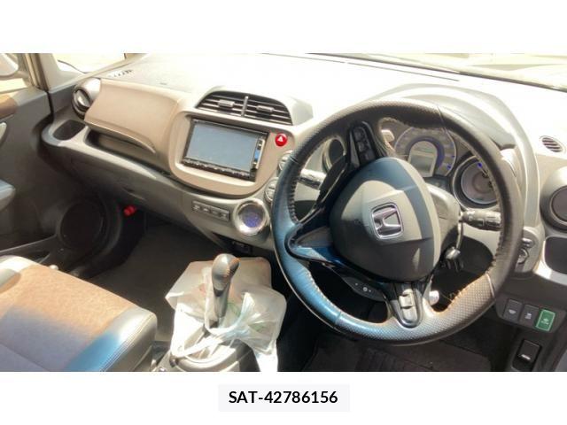 Honda FIT SHUTTLE HYBRID 2014-11 8073784-10