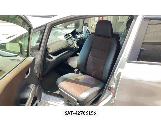 Honda FIT SHUTTLE HYBRID 2014-11 8073784-19