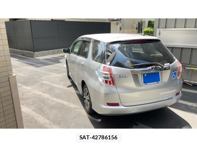 Honda FIT SHUTTLE HYBRID 2014-11 8073784-4