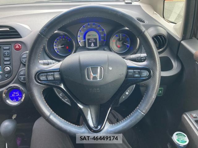 Honda FIT SHUTTLE HYBRID 2012-02 8073786-11