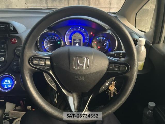 Honda FIT SHUTTLE HYBRID 2011-10 8158452-15