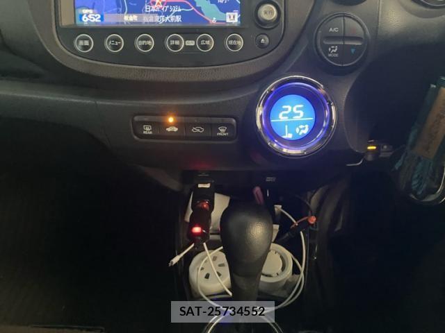 Honda FIT SHUTTLE HYBRID 2011-10 8158452-20