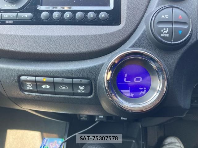 Honda FIT SHUTTLE HYBRID 2011-10 8335850-16