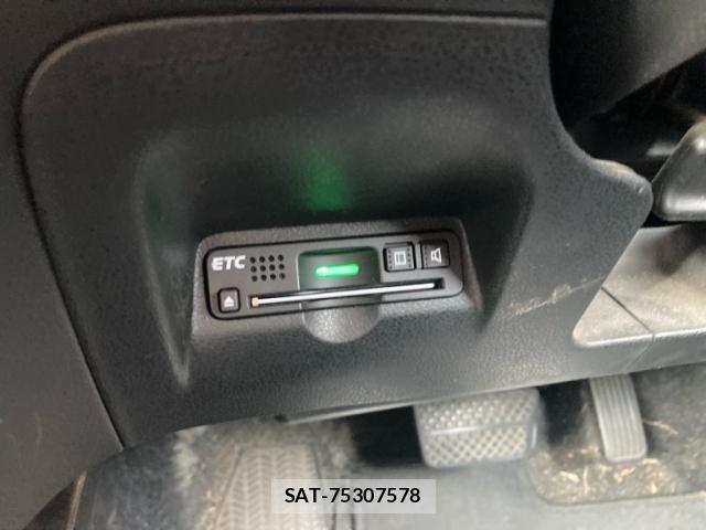 Honda FIT SHUTTLE HYBRID 2011-10 8335850-17