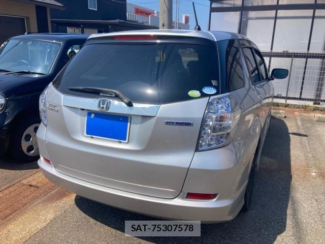 Honda FIT SHUTTLE HYBRID 2011-10 8335850-2