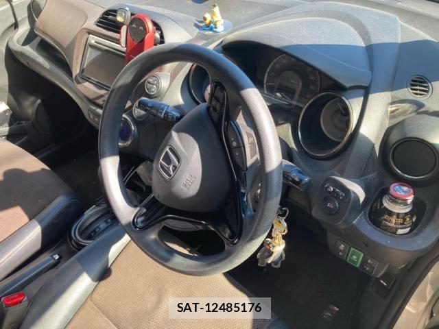 Honda FIT SHUTTLE HYBRID 2011-10 8335852-10
