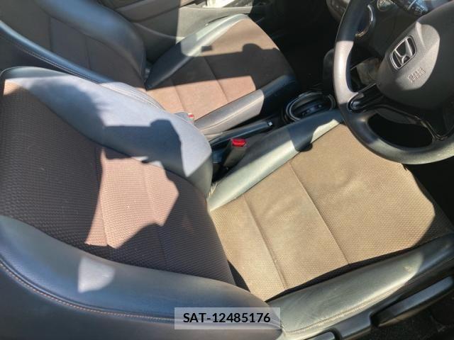 Honda FIT SHUTTLE HYBRID 2011-10 8335852-11