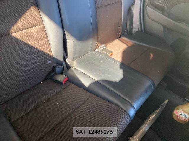 Honda FIT SHUTTLE HYBRID 2011-10 8335852-12