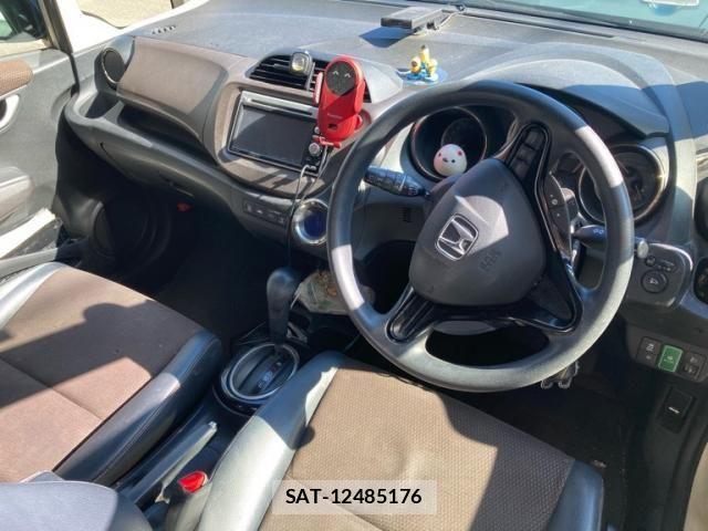 Honda FIT SHUTTLE HYBRID 2011-10 8335852-14