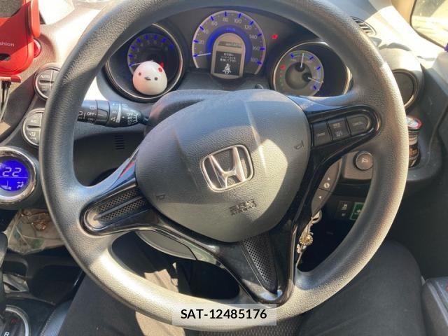 Honda FIT SHUTTLE HYBRID 2011-10 8335852-15