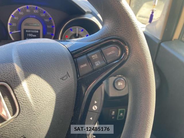 Honda FIT SHUTTLE HYBRID 2011-10 8335852-16