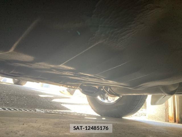 Honda FIT SHUTTLE HYBRID 2011-10 8335852-4