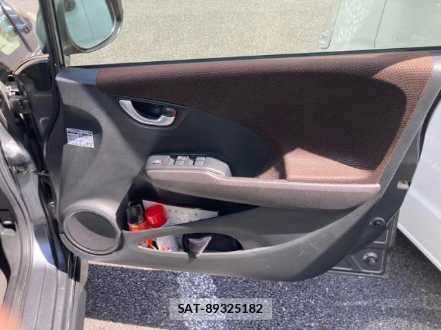 Honda FIT SHUTTLE HYBRID 2012-03 8412472-12