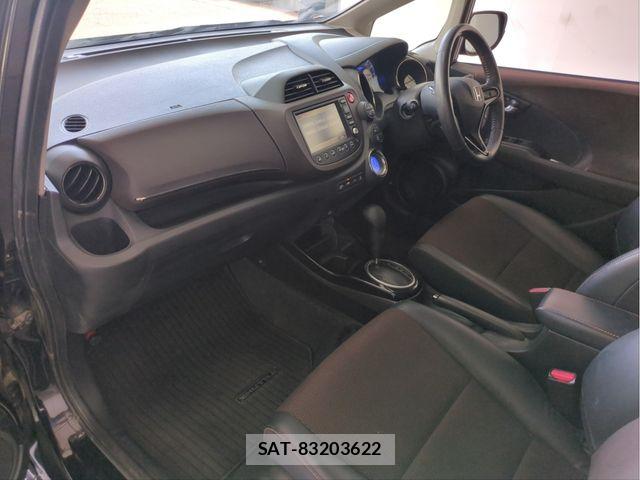 Honda FIT SHUTTLE HYBRID 2011-12 8412470-2