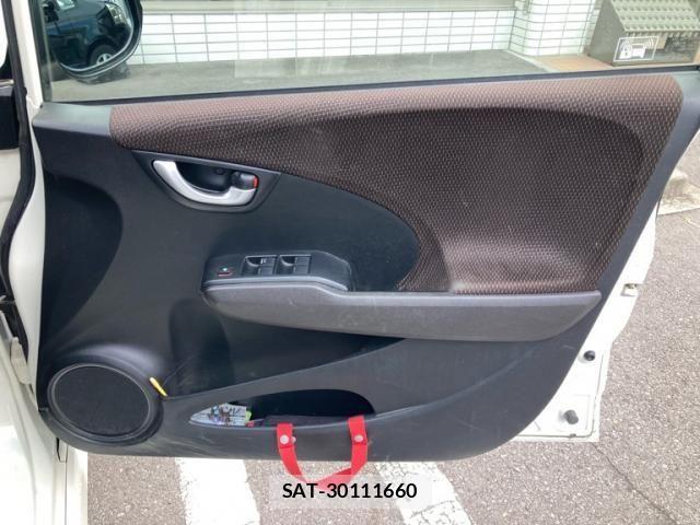 Honda FIT SHUTTLE HYBRID 2011-09 8412469-9