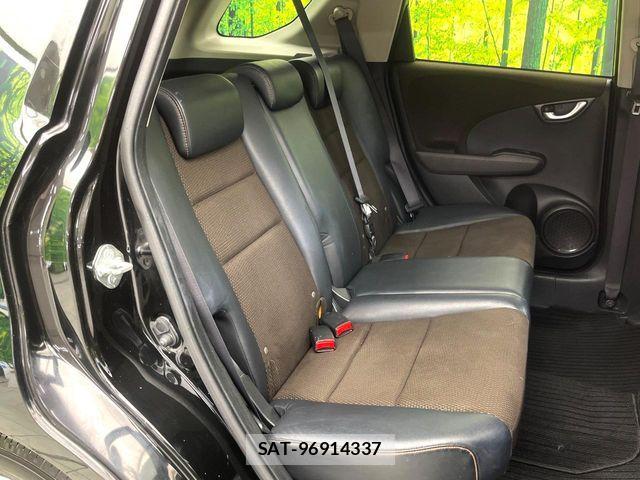 Honda FIT SHUTTLE HYBRID 2011-09 8457489-8
