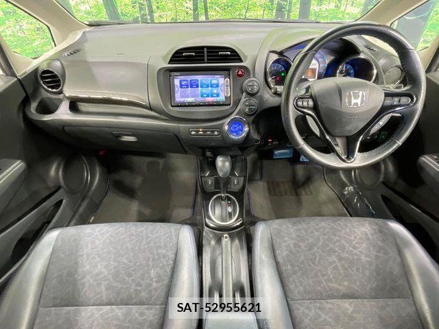 Honda FIT SHUTTLE HYBRID 2014-07 8457490-1