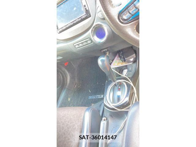 Honda FIT SHUTTLE HYBRID 2013-11 8524889-13