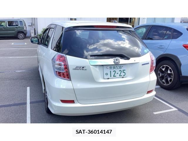 Honda FIT SHUTTLE HYBRID 2013-11 8524889-1