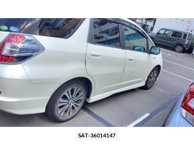 Honda FIT SHUTTLE HYBRID 2013-11 8524889-3