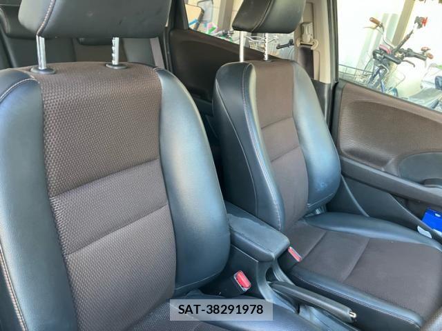 Honda FIT SHUTTLE HYBRID 2011-10 8561928-11