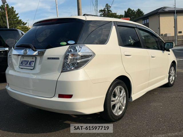 Honda FIT SHUTTLE HYBRID 2013-06 8561930-1