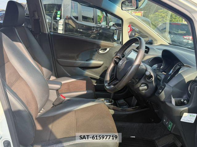 Honda FIT SHUTTLE HYBRID 2013-06 8561930-25