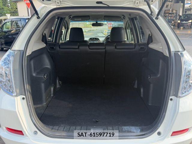 Honda FIT SHUTTLE HYBRID 2013-06 8561930-5
