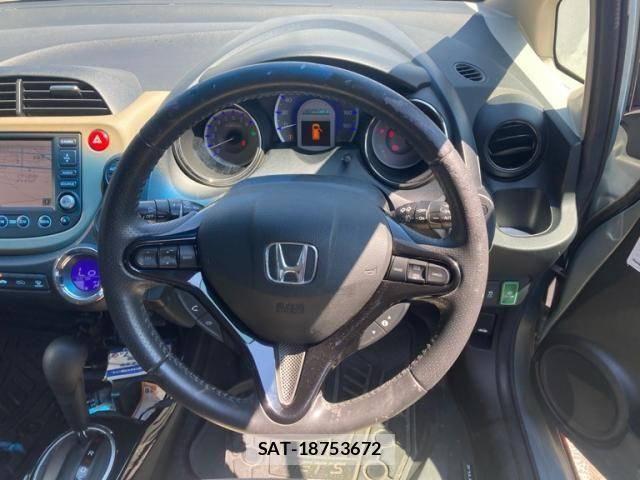Honda FIT SHUTTLE HYBRID 2011-10 8626801-13