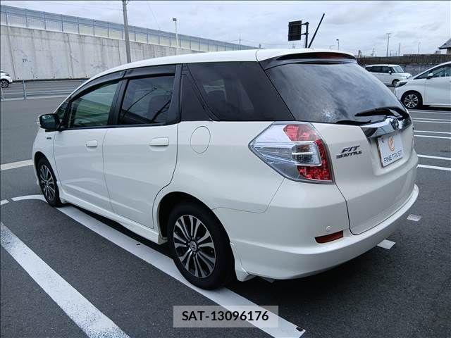 Honda FIT SHUTTLE HYBRID 2014-03 8626800-20
