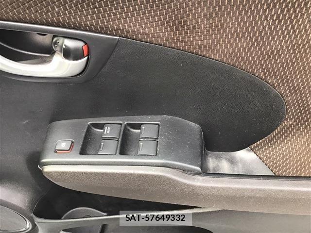 Honda FIT SHUTTLE HYBRID 2012-04 8626804-26