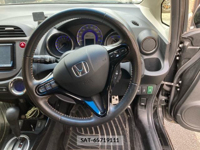 Honda FIT SHUTTLE HYBRID 2013-06 8659117-14