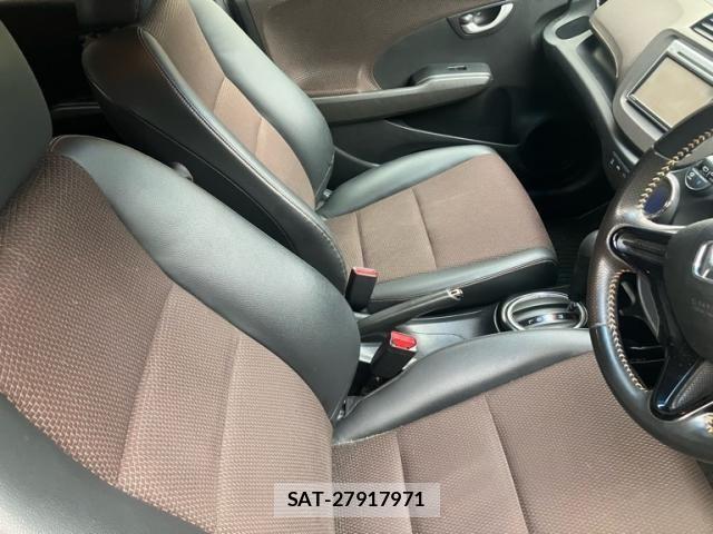 Honda FIT SHUTTLE HYBRID 2011-09 8666149-4