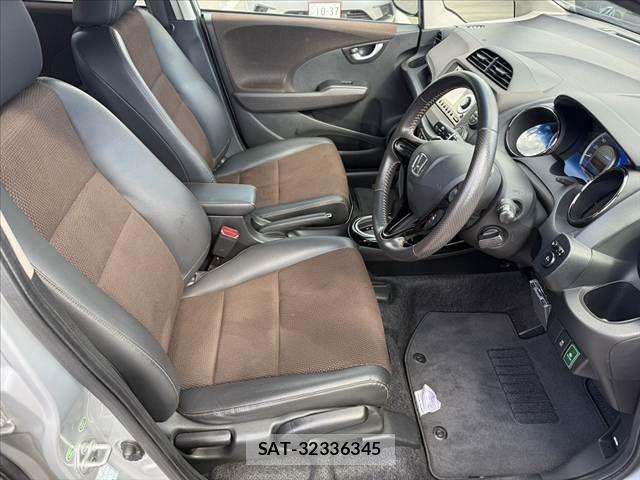 Honda FIT SHUTTLE HYBRID 2012-04 8685566-15