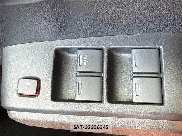 Honda FIT SHUTTLE HYBRID 2012-04 8685566-24