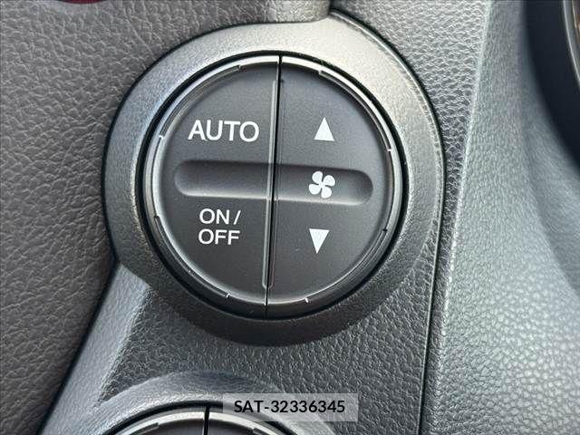 Honda FIT SHUTTLE HYBRID 2012-04 8685566-26