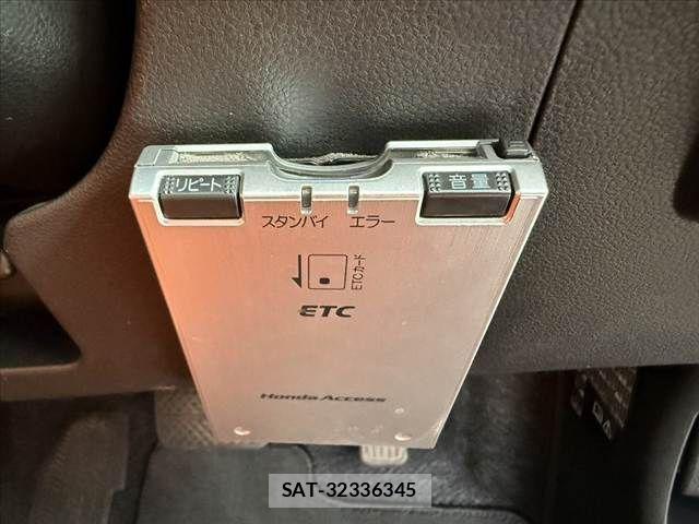 Honda FIT SHUTTLE HYBRID 2012-04 8685566-3