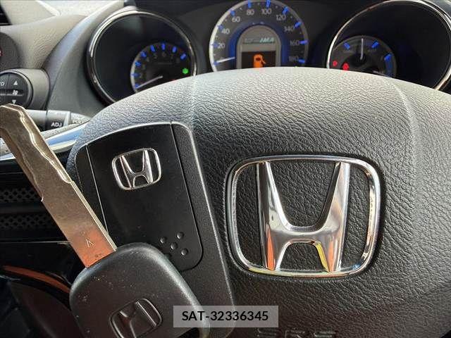 Honda FIT SHUTTLE HYBRID 2012-04 8685566-4
