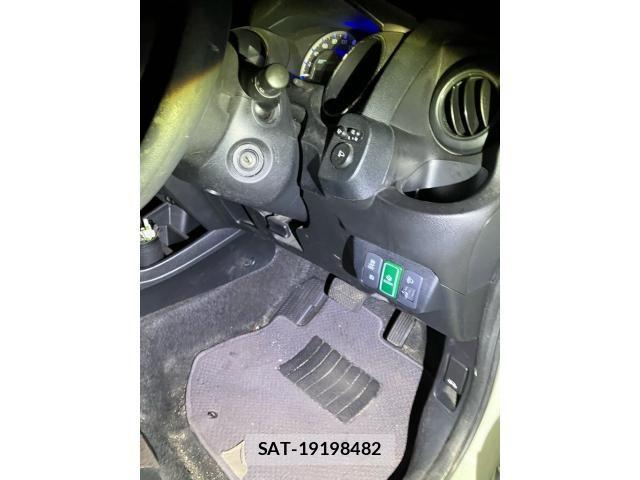 Honda FIT SHUTTLE HYBRID 2013-08 8840996-16