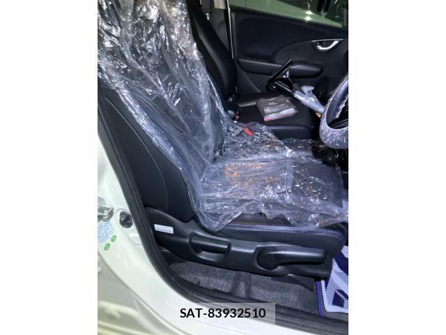 Honda FIT SHUTTLE HYBRID 2014-03 8849025-17