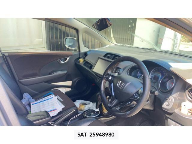Honda FIT SHUTTLE HYBRID 2013-09 8879786-8