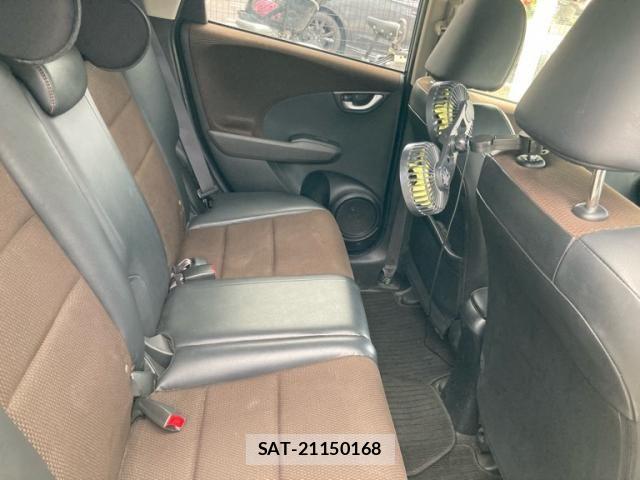 Honda FIT SHUTTLE HYBRID 2012-03 8879782-11