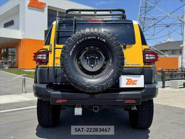 Toyota FJ CRUISER 2012-12 7020485-13