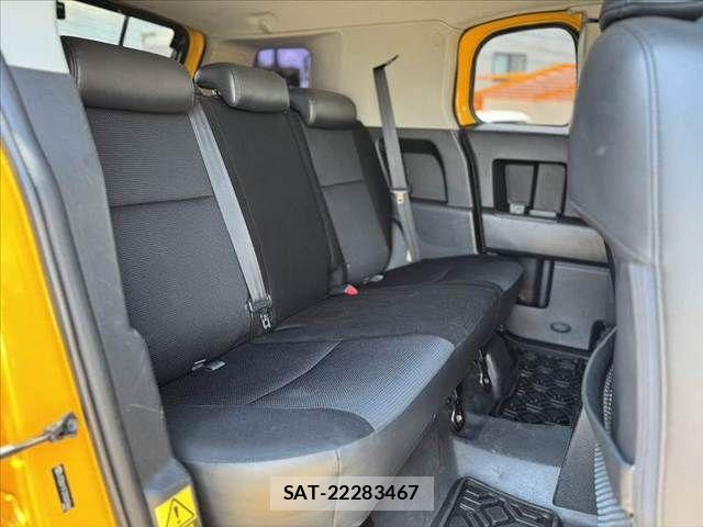 Toyota FJ CRUISER 2012-12 7020485-17