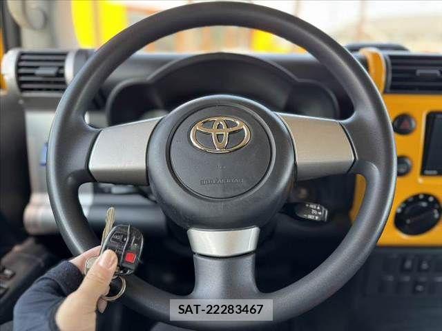 Toyota FJ CRUISER 2012-12 7020485-5