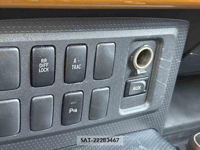 Toyota FJ CRUISER 2012-12 7020485-6