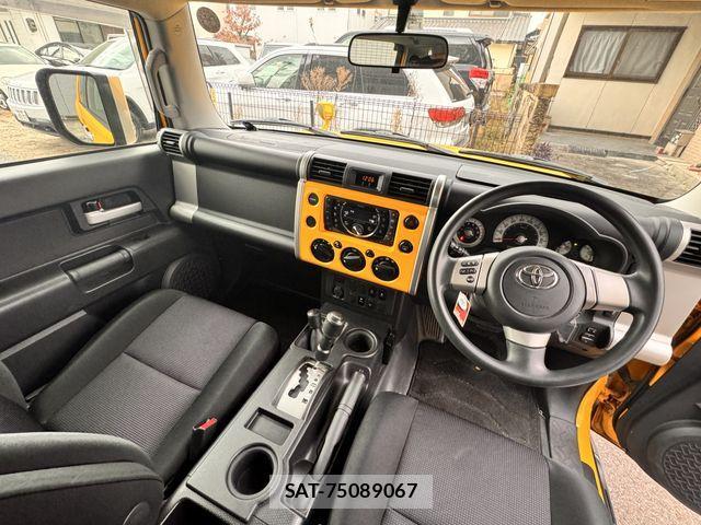 Toyota FJ CRUISER 2011-02 519924-13