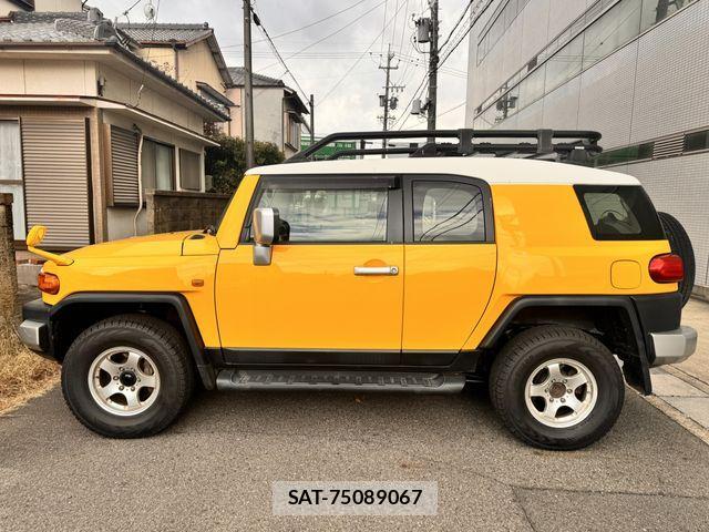 Toyota FJ CRUISER 2011-02 519924-5