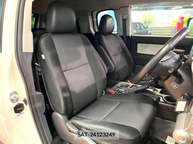 Toyota FJ CRUISER 2016-01 648397-10
